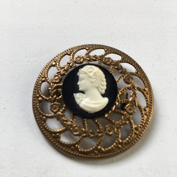 Vintage 1930s - 40s Cameo Brooch Pin - Picture 5 of 6